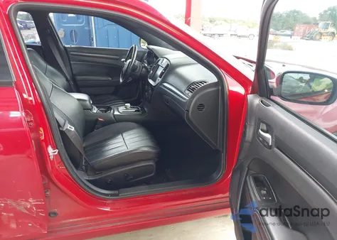 2015 Chrysler 300 from USA, damaged, VIN 2C3CCABG5FH829613